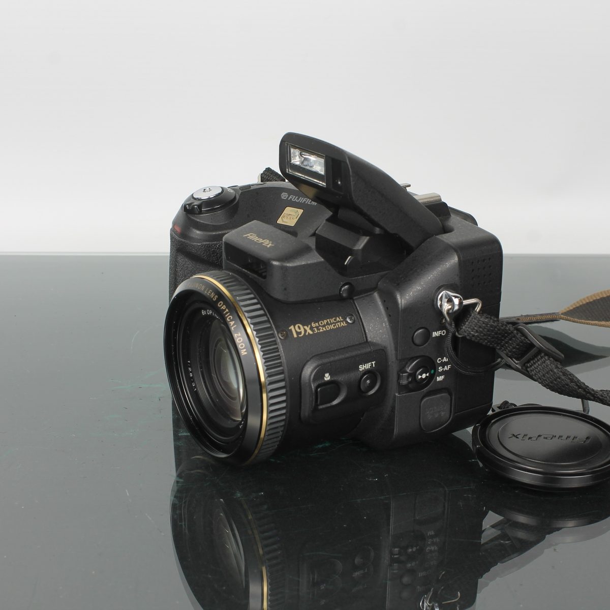 FinePix S7000