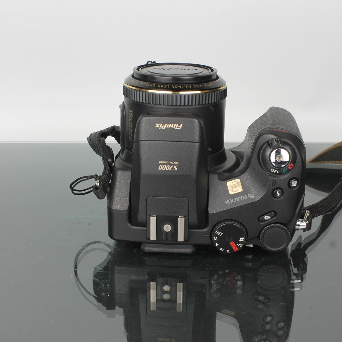 FinePix S7000