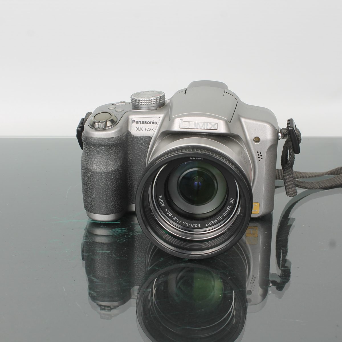 Panasonic LUMIX DMC-FZ28
