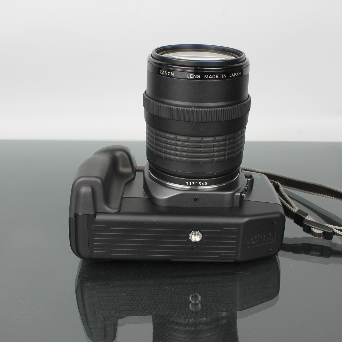 Canon EOS 600 + Canon Zoom Lens EF 35-105mm 1:3.5-4.5