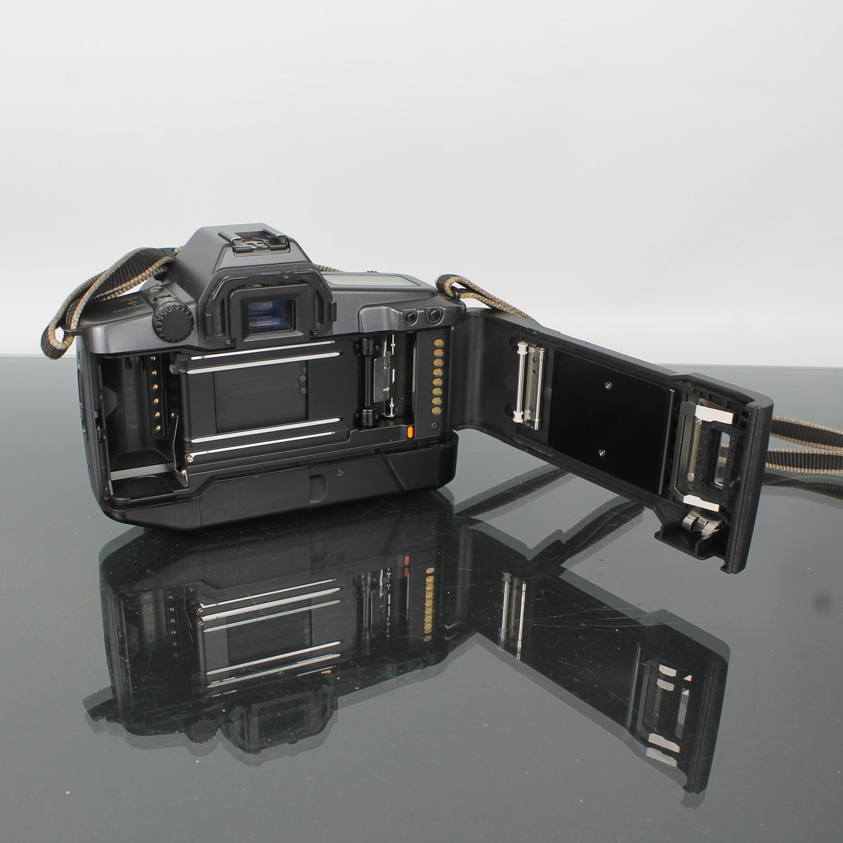Canon EOS 600 with EF 35-80mm f/4-5.6