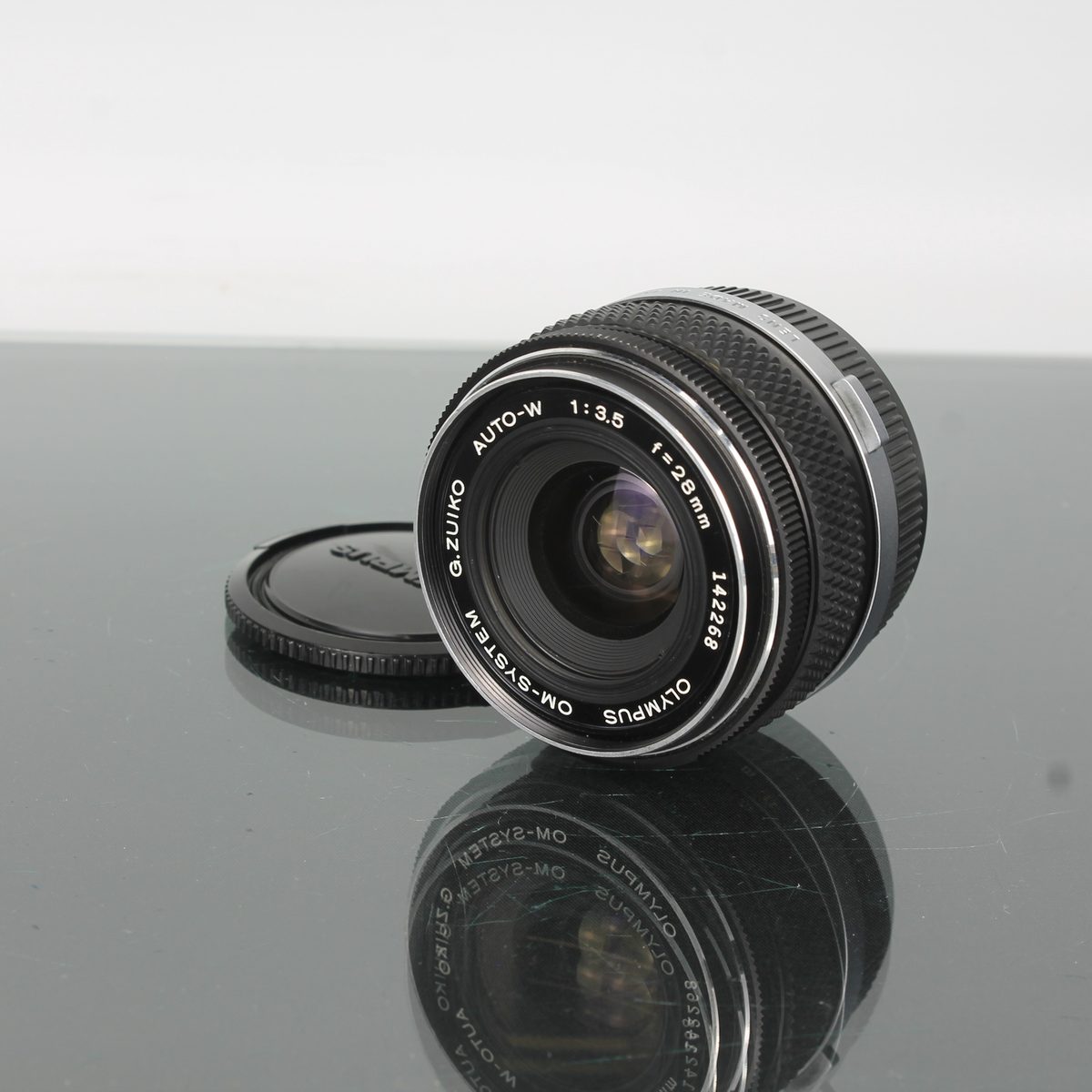 Olympus Auto-W 28mm f/3.5