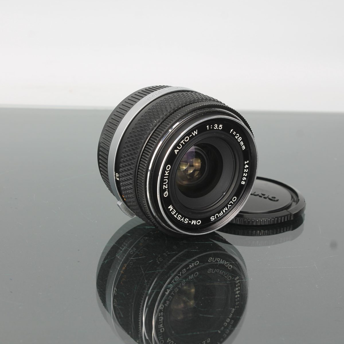 Olympus Auto-W 28mm f/3.5