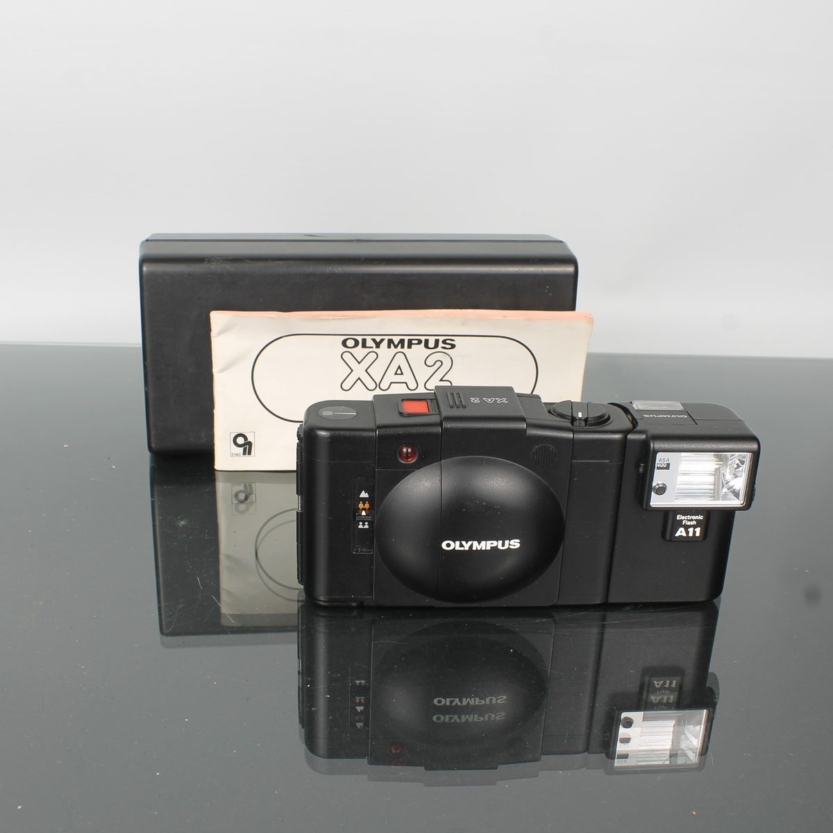 Olympus XA2