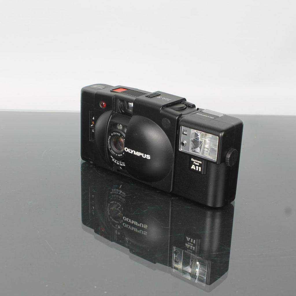 Olympus XA2