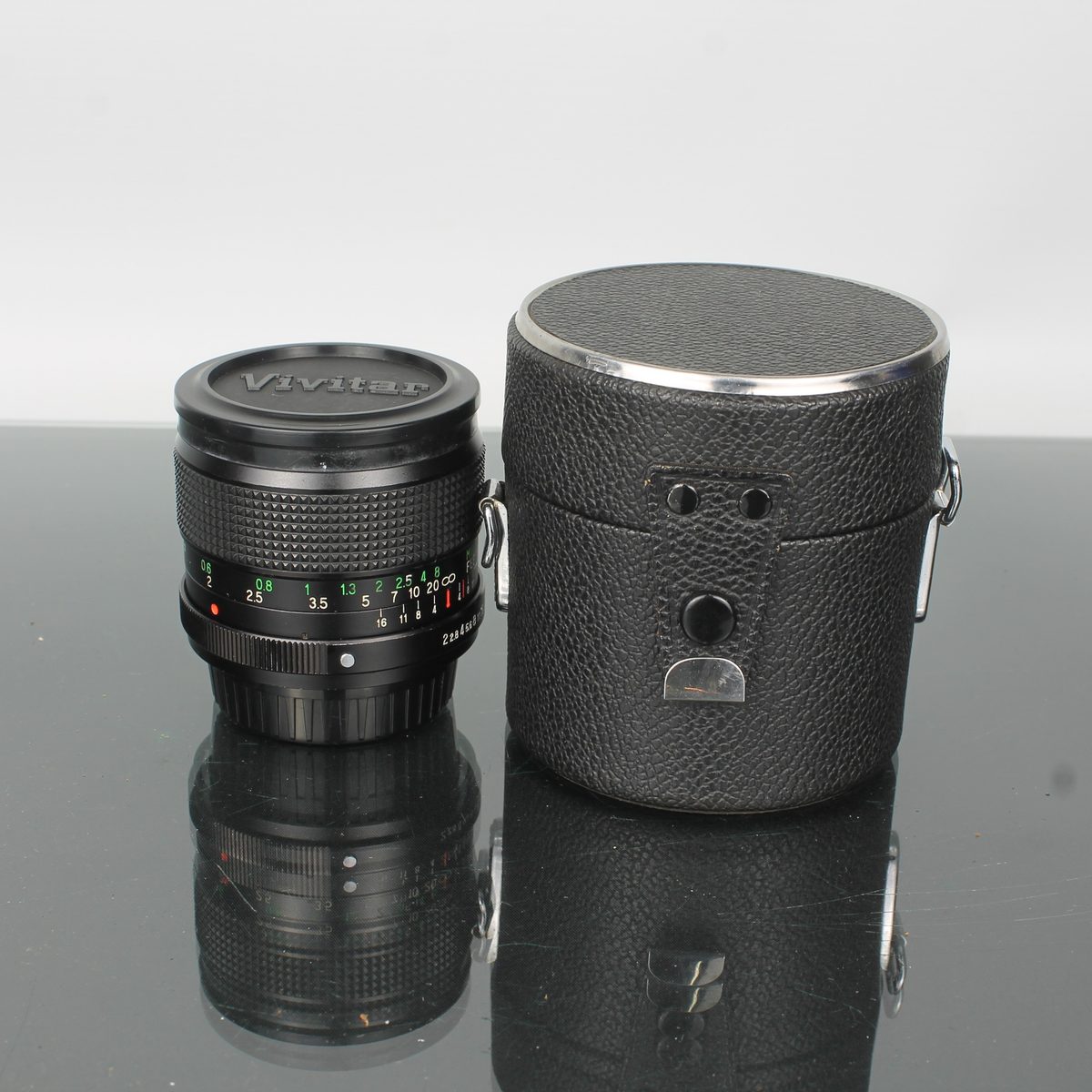 Vivitar Auto-Wide-Angle 28mm 1:2