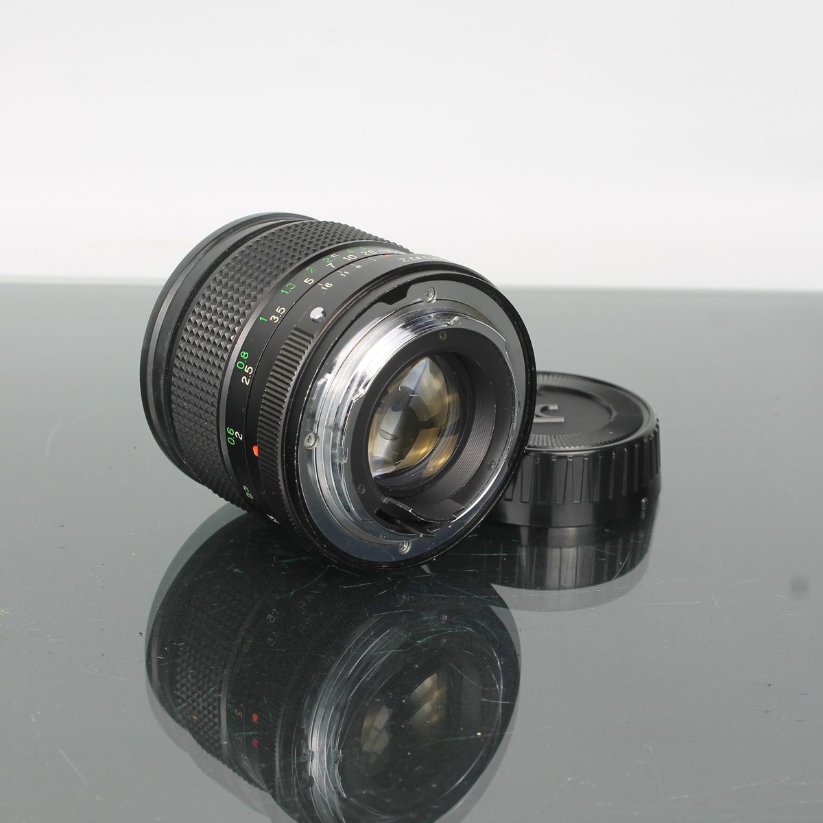 Vivitar Auto-Wide-Angle 28mm 1:2
