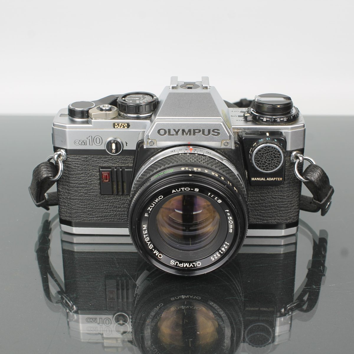 Olympus OM-10 + Olympus OM-System 50mm f/1.8