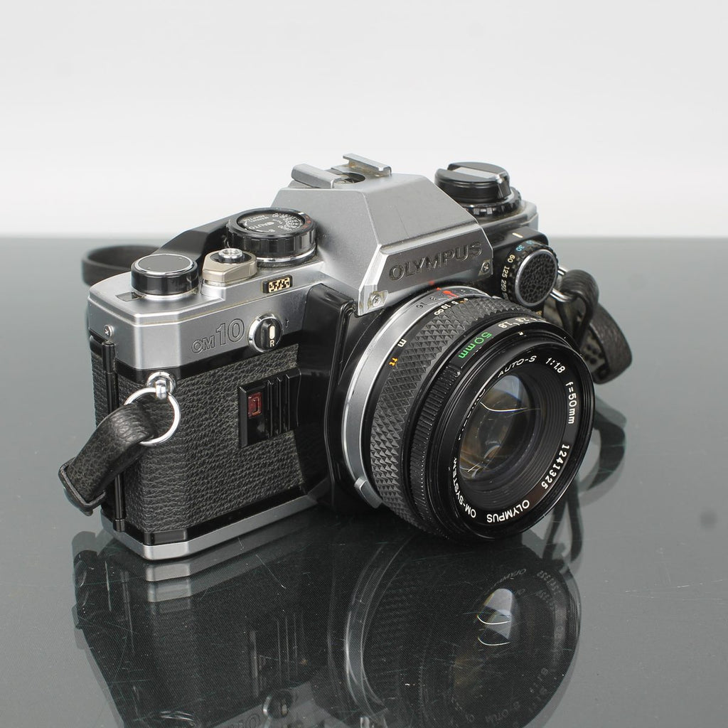 Olympus OM-10 + Olympus OM-System 50mm f/1.8