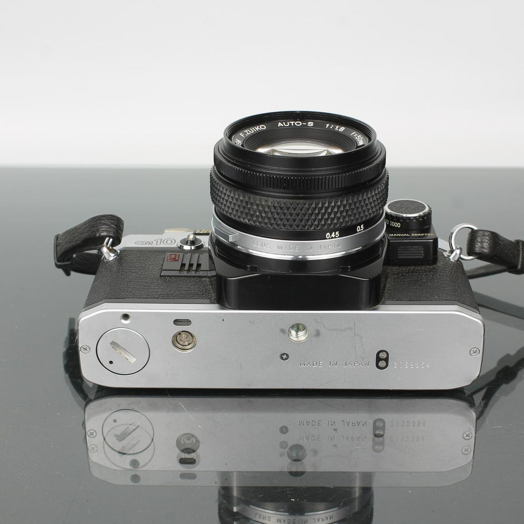 Olympus OM-10 + Olympus OM-System 50mm f/1.8