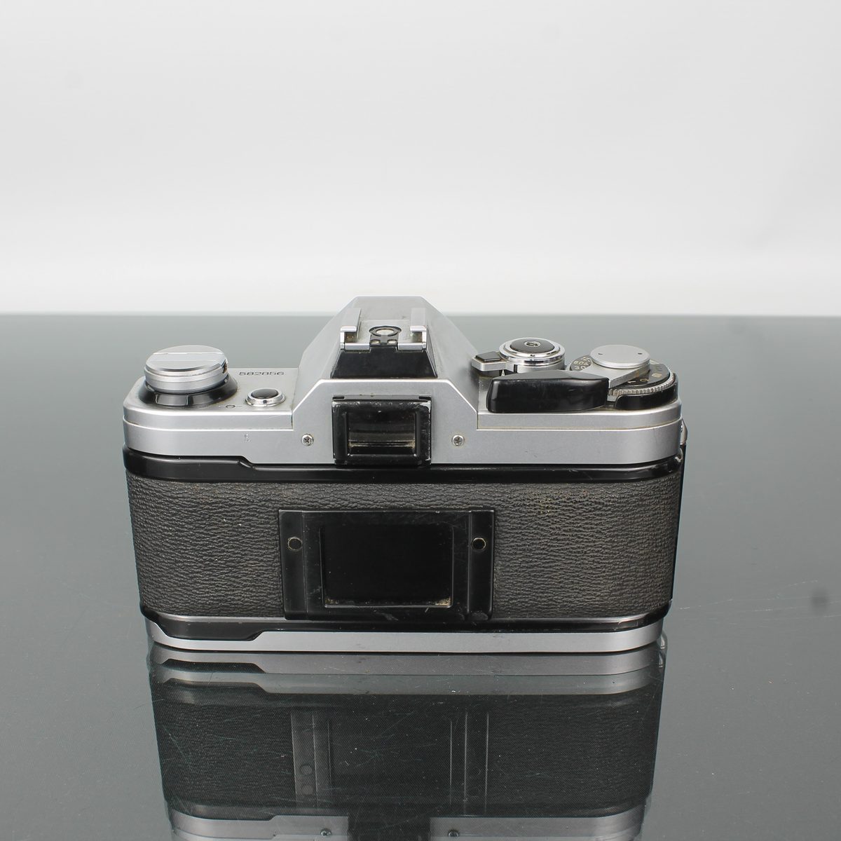 Canon AE-1 + Canon Lens FD 28mm f/2.8