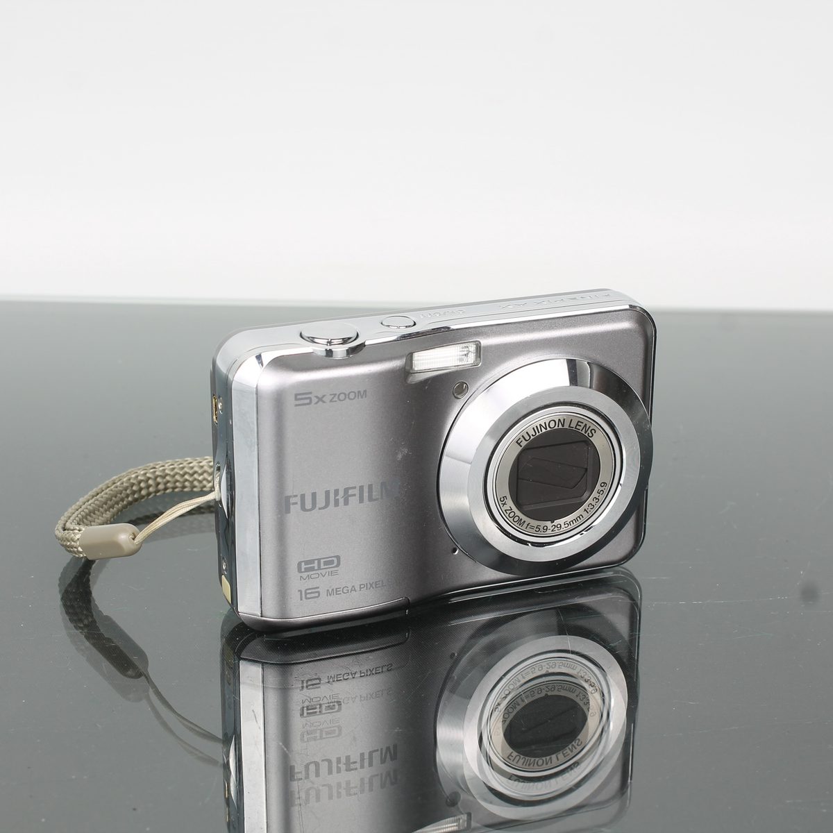Fujifilm FinePix AX550