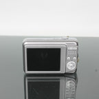 Fujifilm FinePix AX550