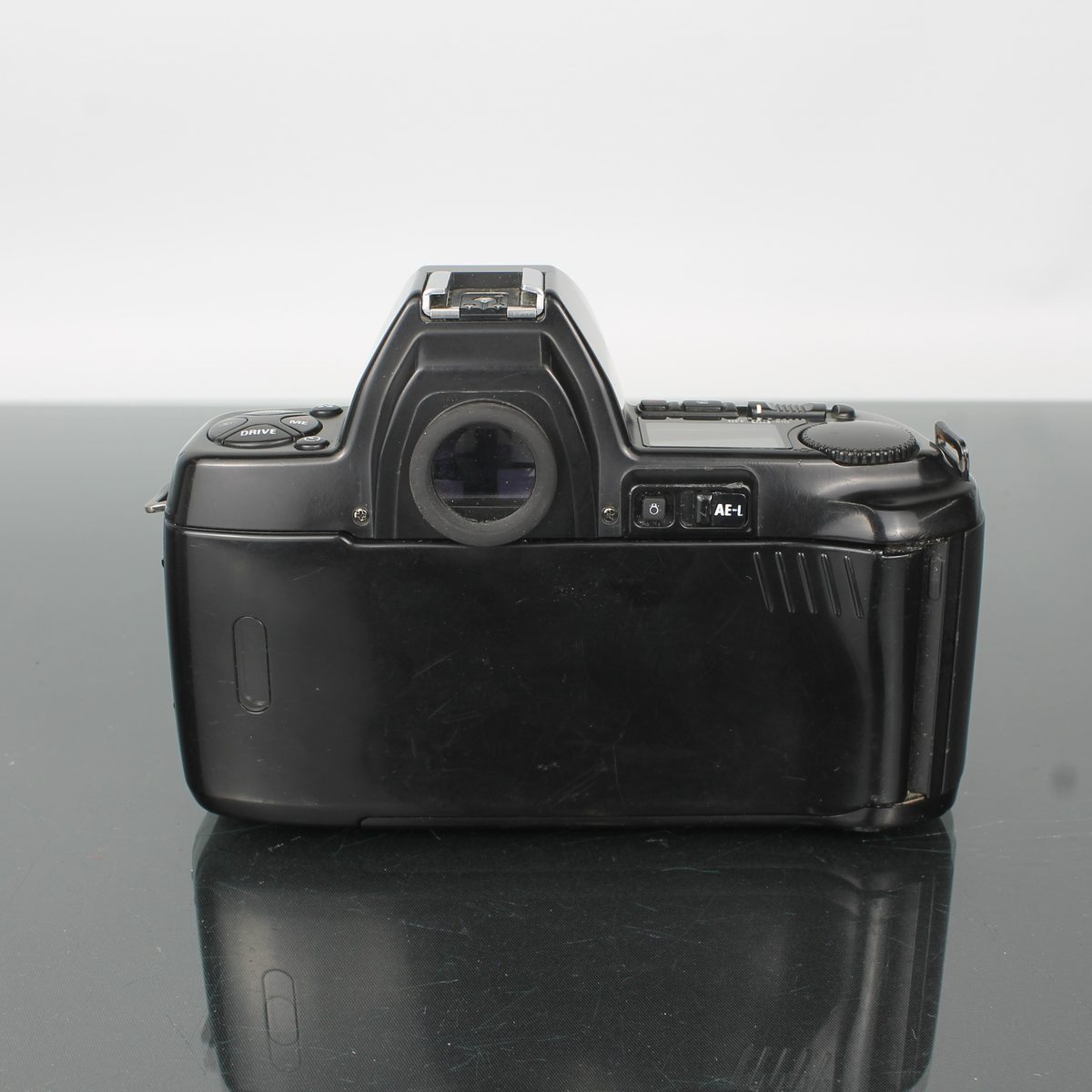 Nikon F-801s + AF Nikkor 28-70mm 1:3.5-4.5