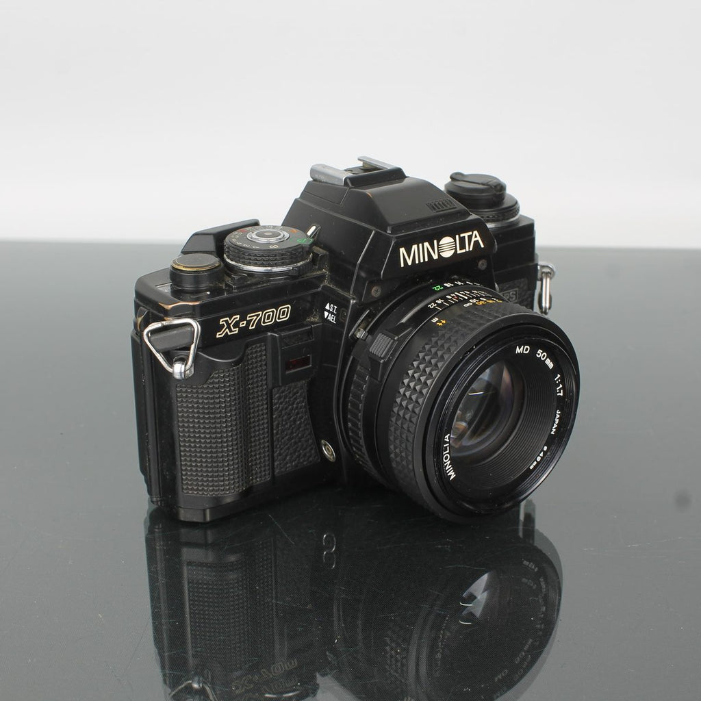 Minolta X-700 + Minolta MD 50mm 1:1.7