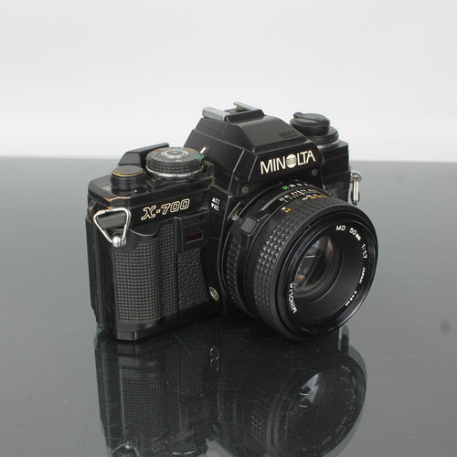Minolta X-700 + Minolta MD 50mm 1:1.7