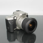 Minolta Dynax 4 + Minolta AF 28-80mm 1:3.5-5.6 D