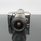 Minolta Dynax 4 + Minolta AF 28-80mm 1:3.5-5.6 D