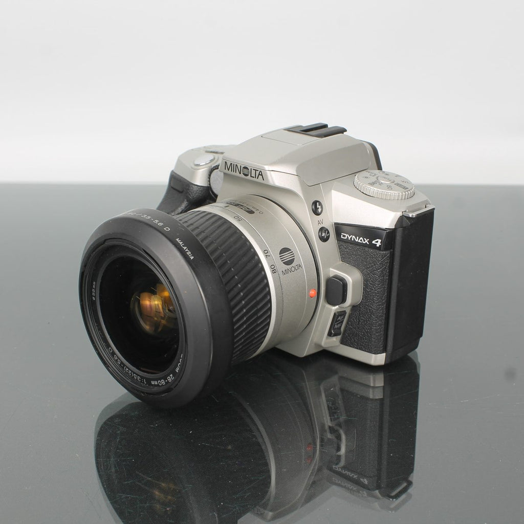 Minolta Dynax 4 + Minolta AF 28-80mm 1:3.5-5.6 D
