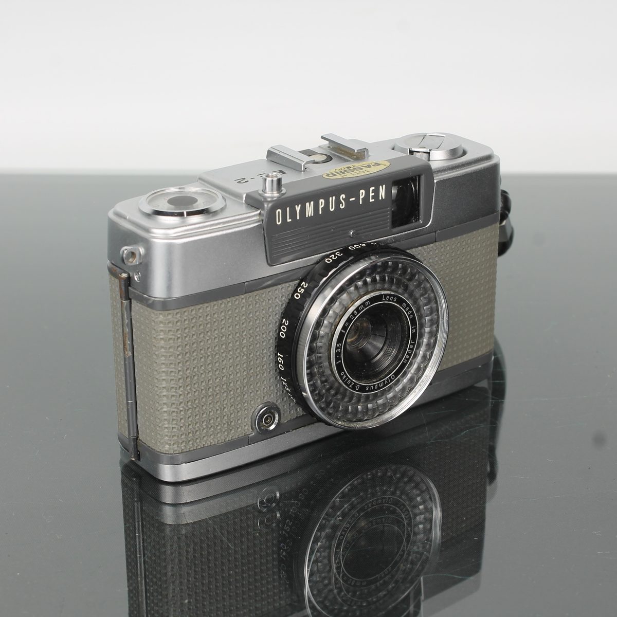 Olympus Pen EE-2