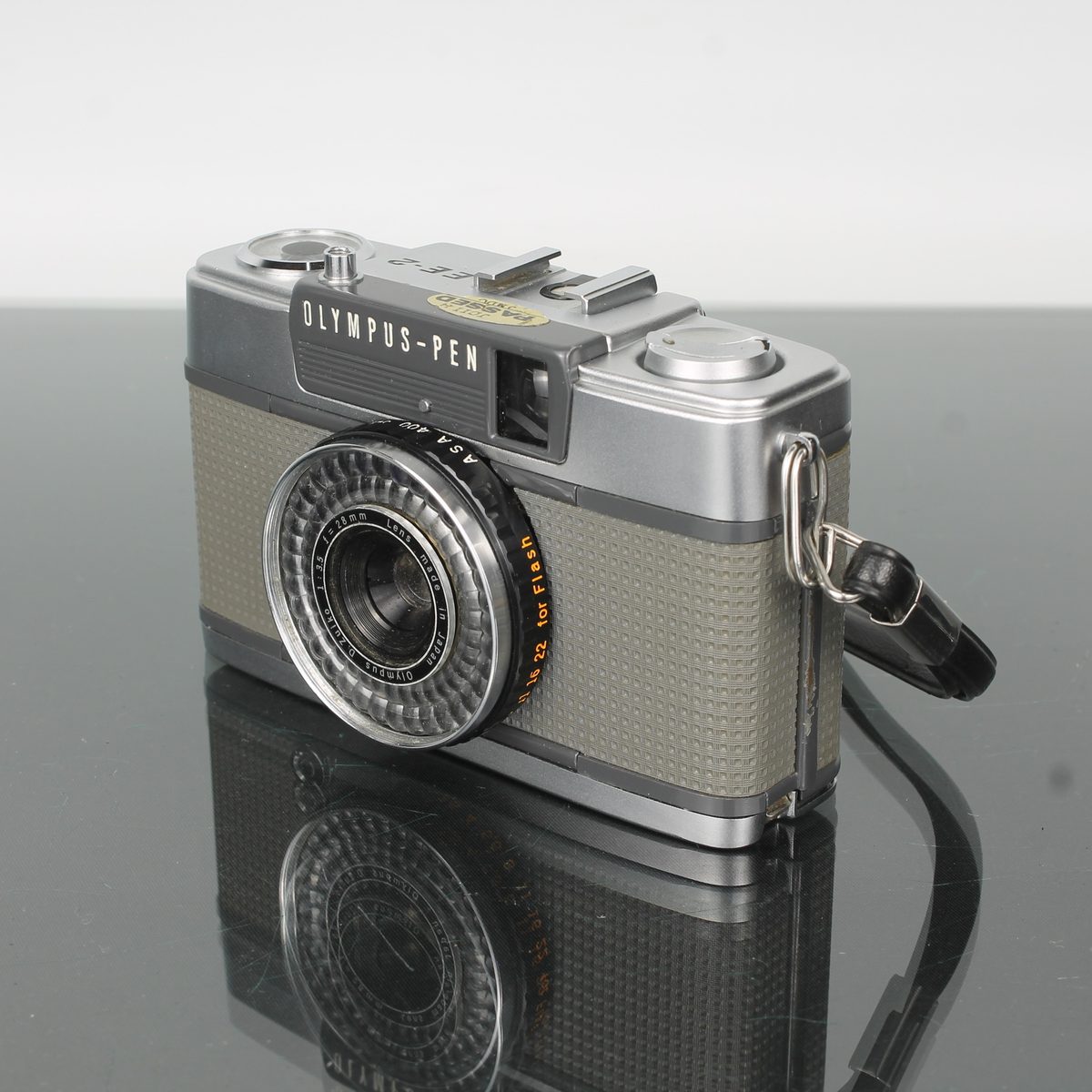 Olympus Pen EE-2