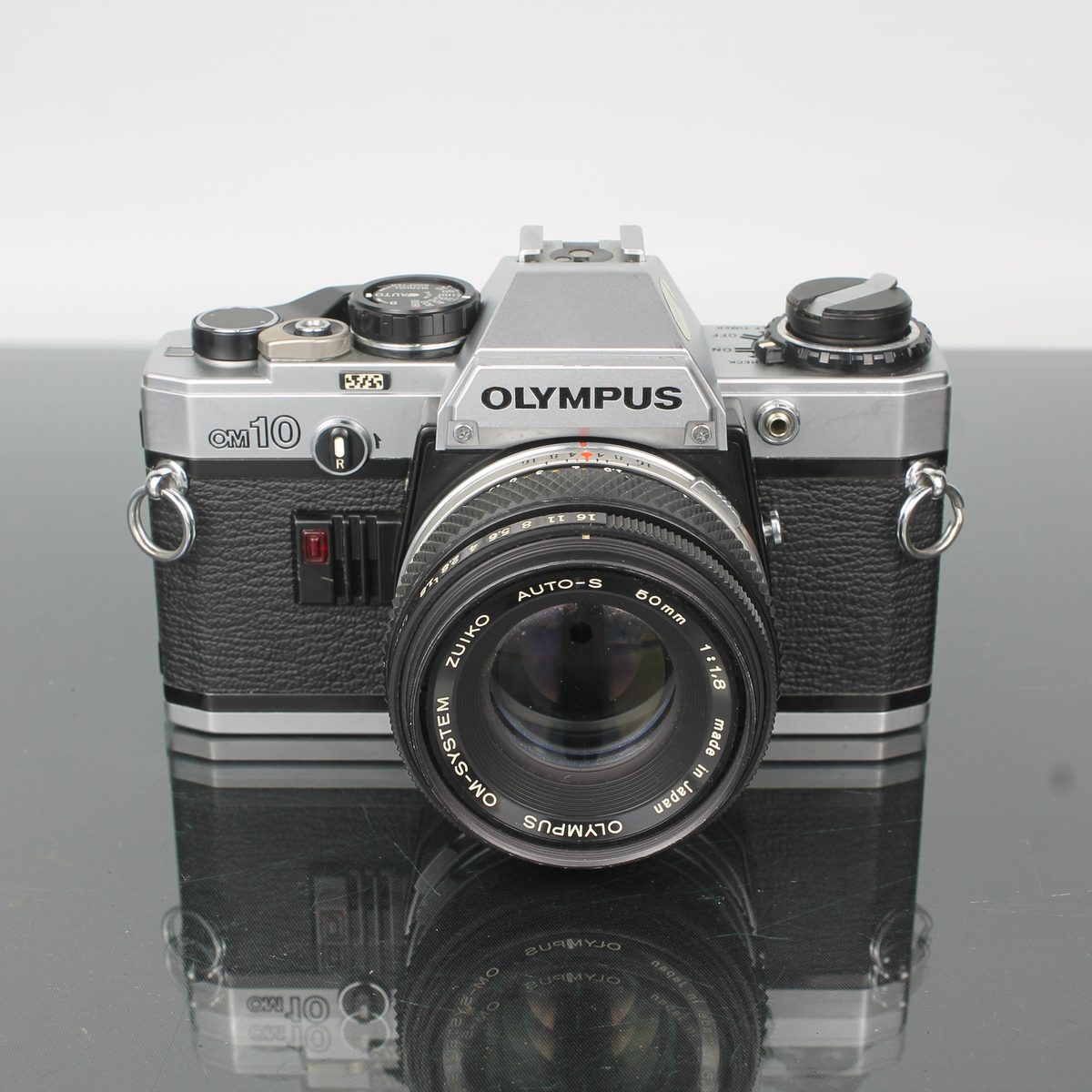 Olympus OM-10 Olympus OM 50mm f/1.8
