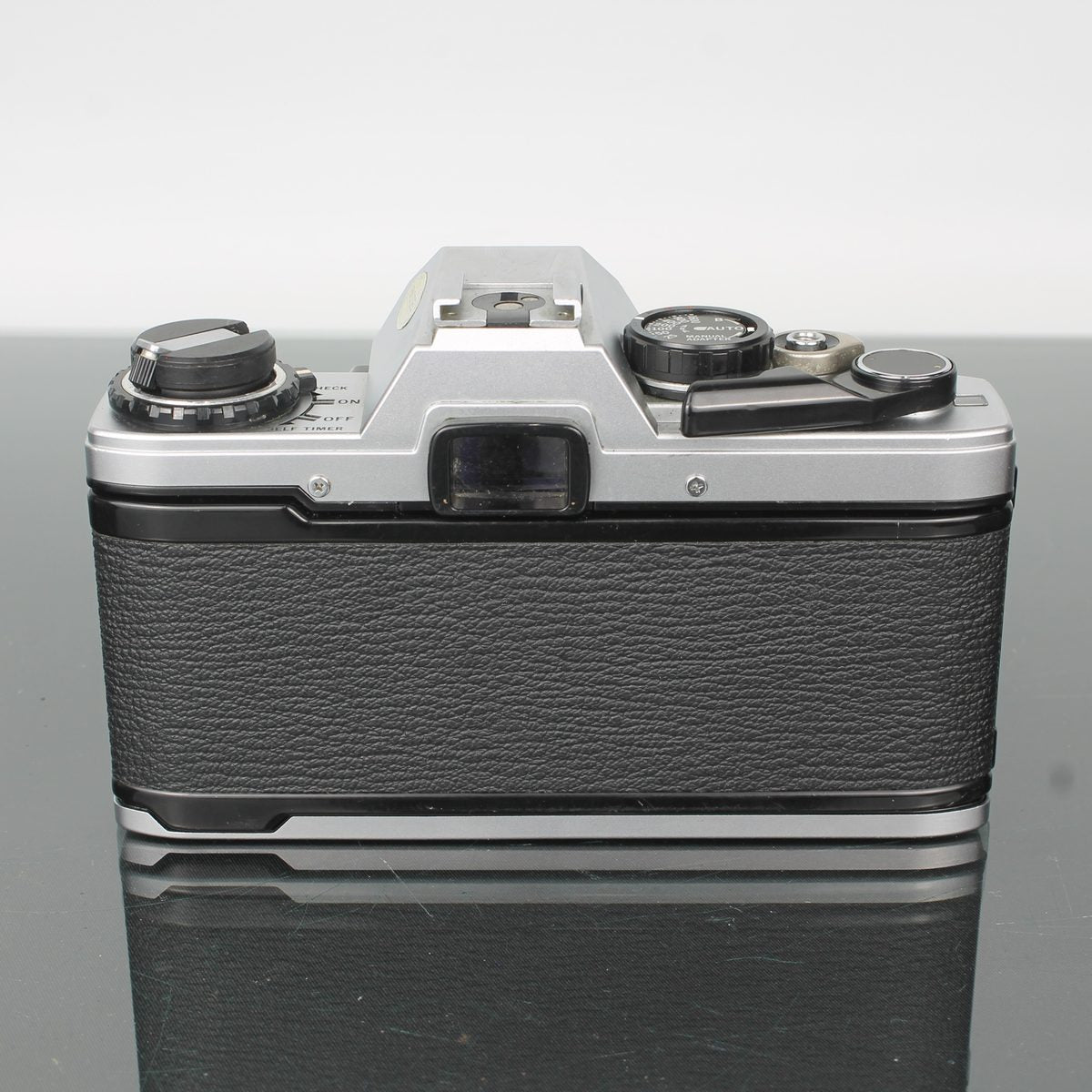 Olympus OM-10 Olympus OM 50mm f/1.8