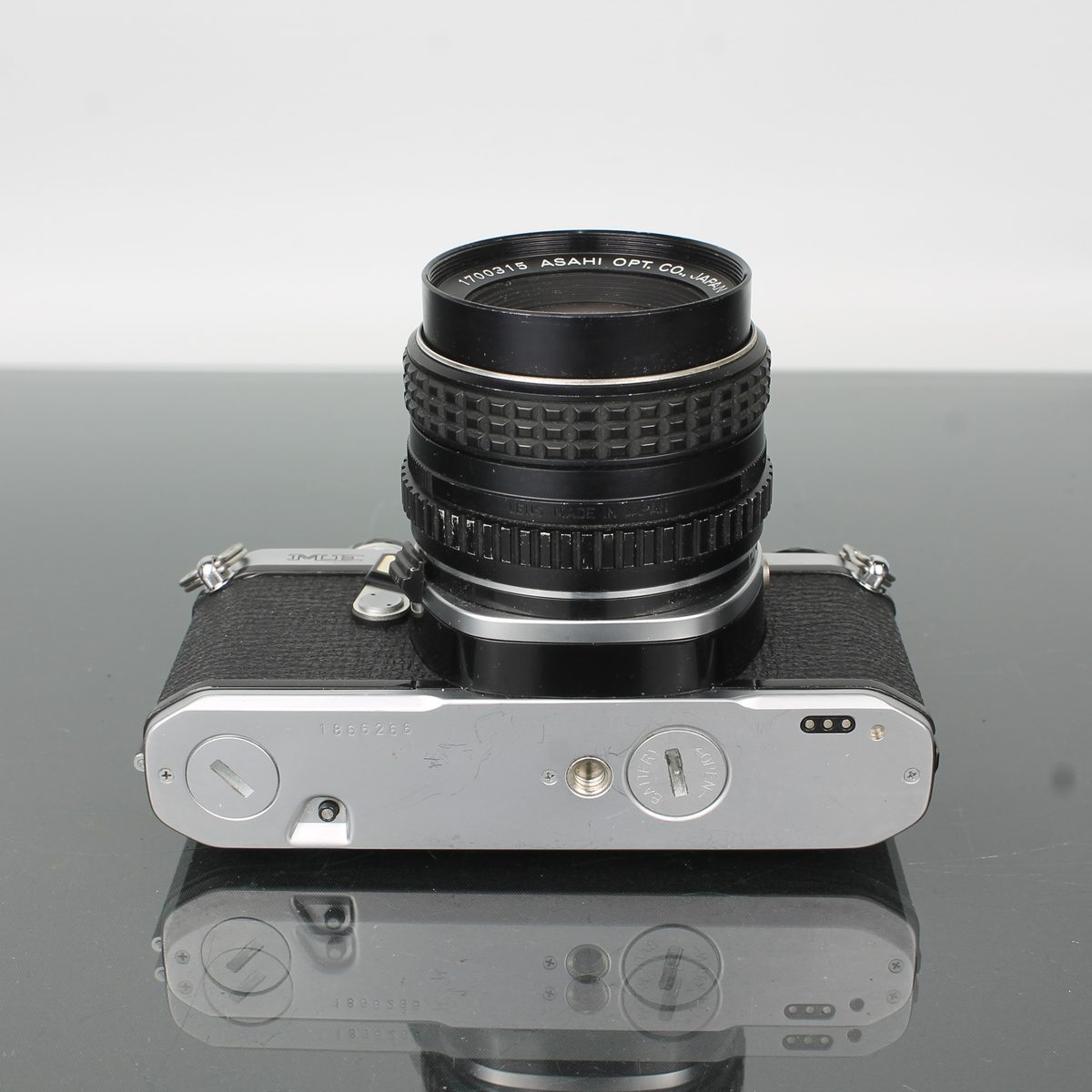Pentax ME + SMC Pentax 1:2 55mm