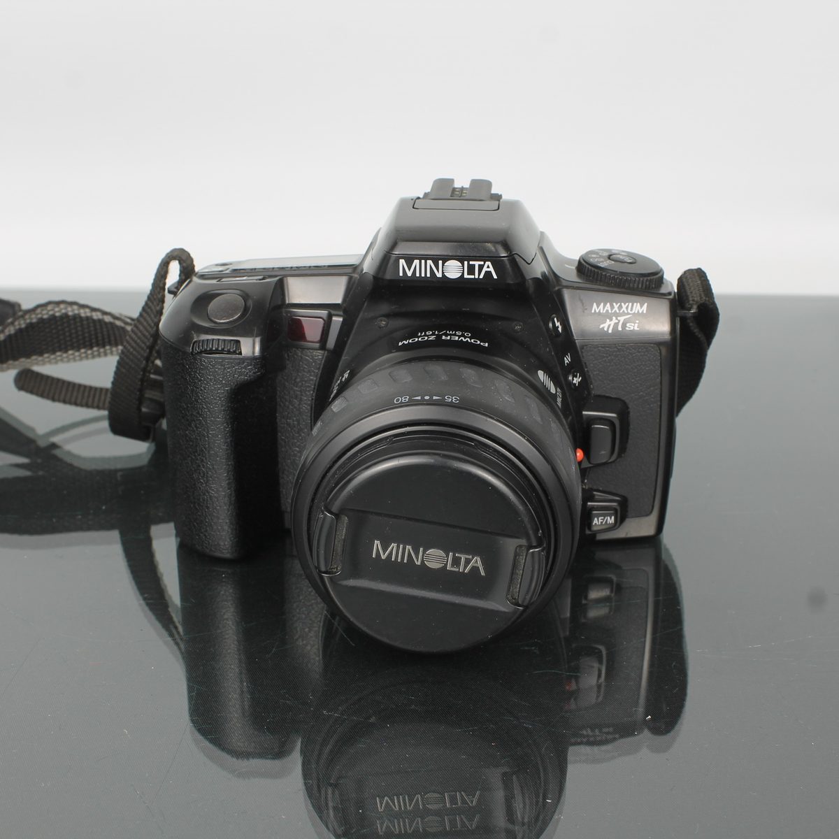 Minolta Maxxum HT Si + 35-80mm 1:4-5.6