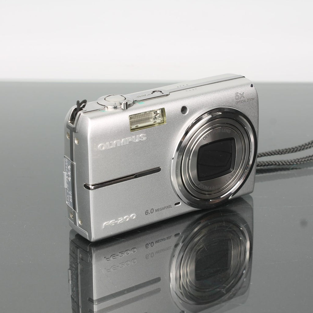 Olympus FE-200