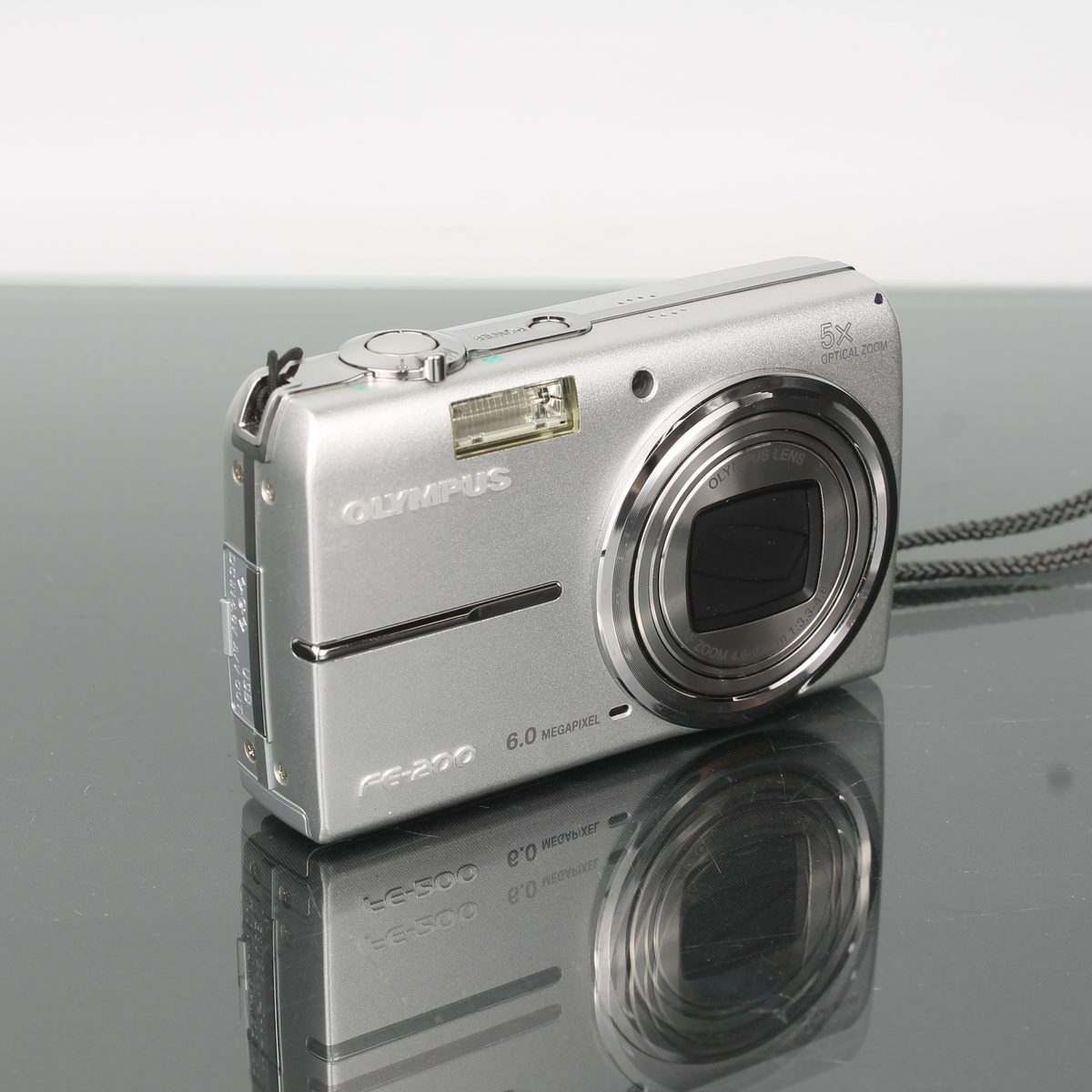 Olympus FE-200