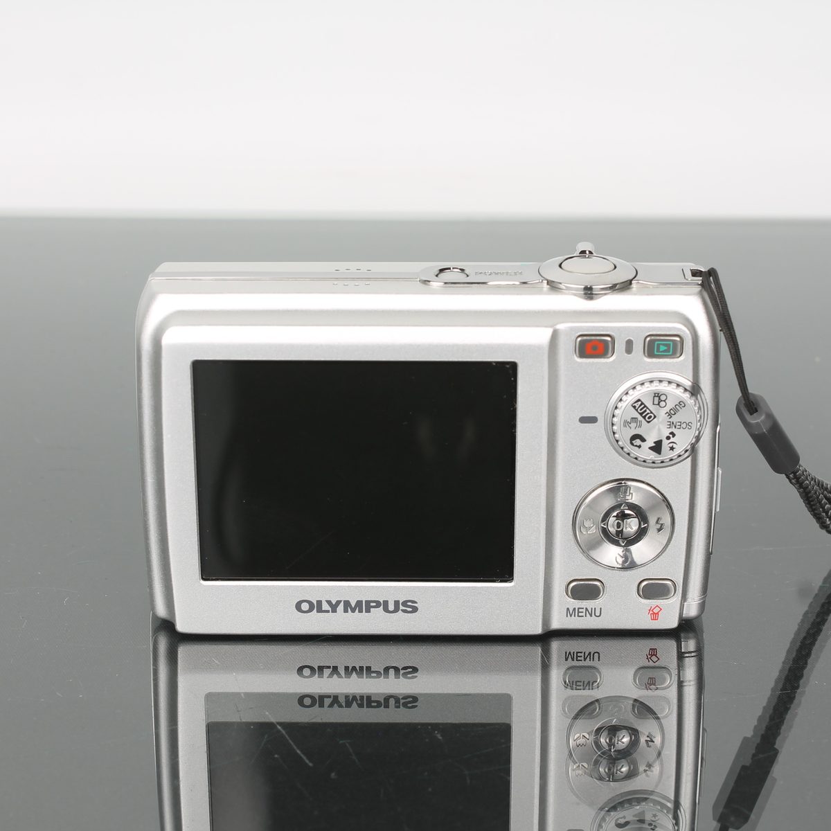 Olympus FE-200