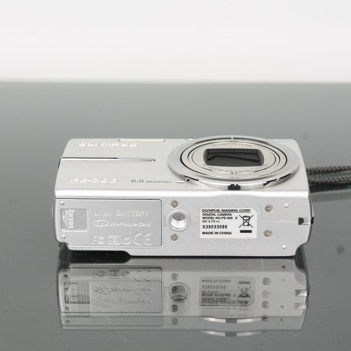 Olympus FE-200