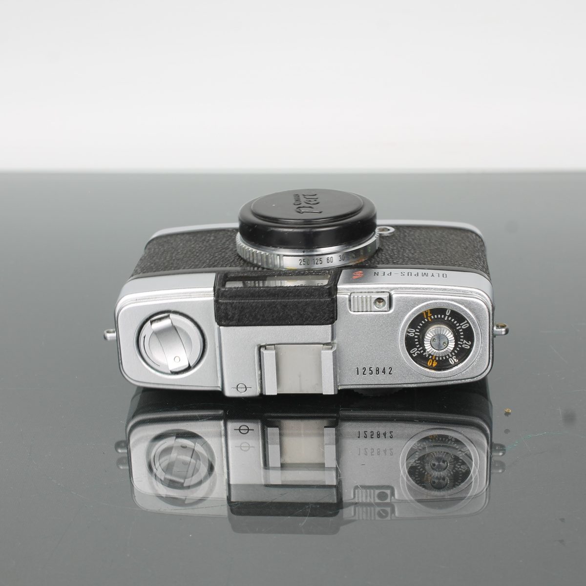 Olympus-Pen S 35mm Half-Frame Film Camera – Dutch|Thrift