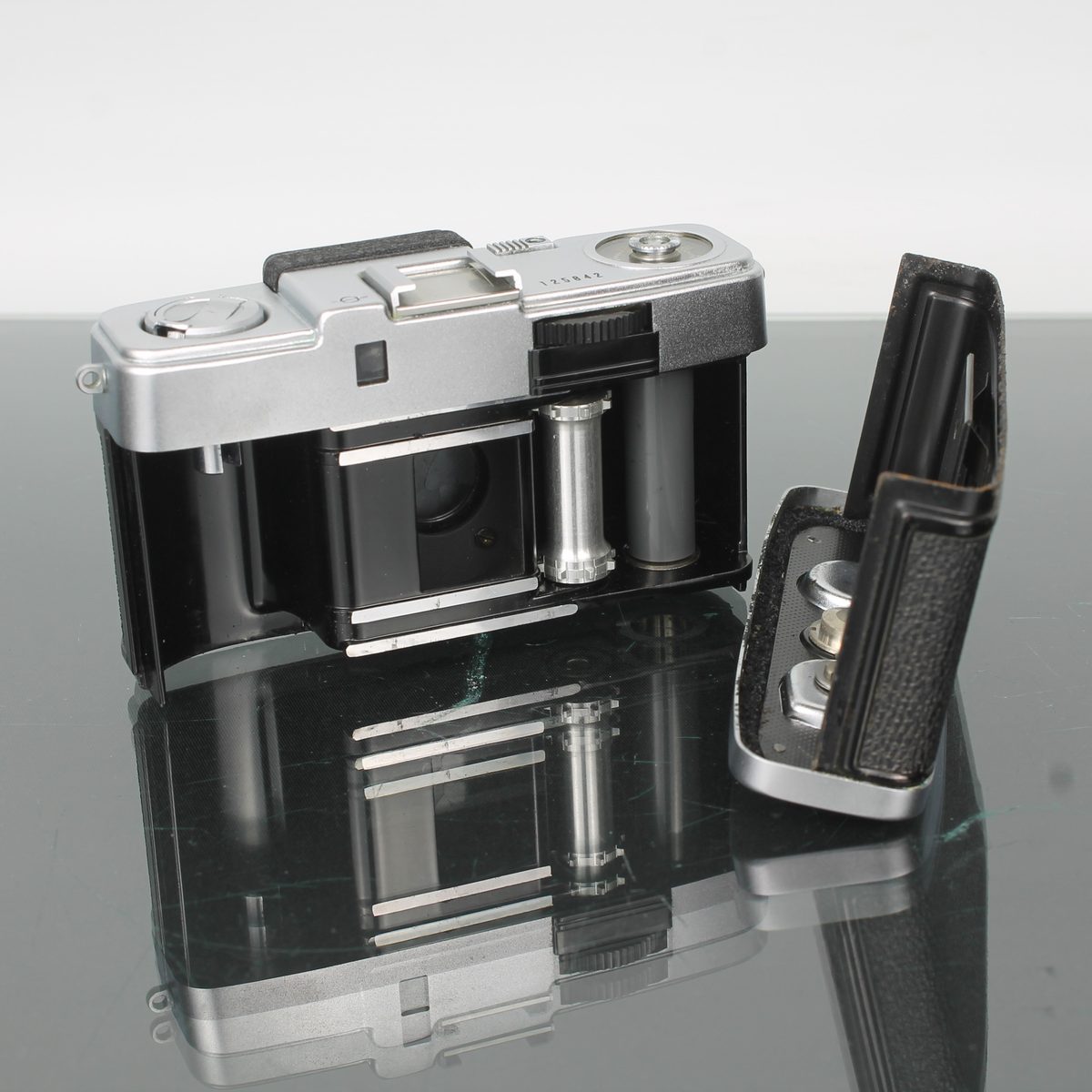 Olympus-Pen S