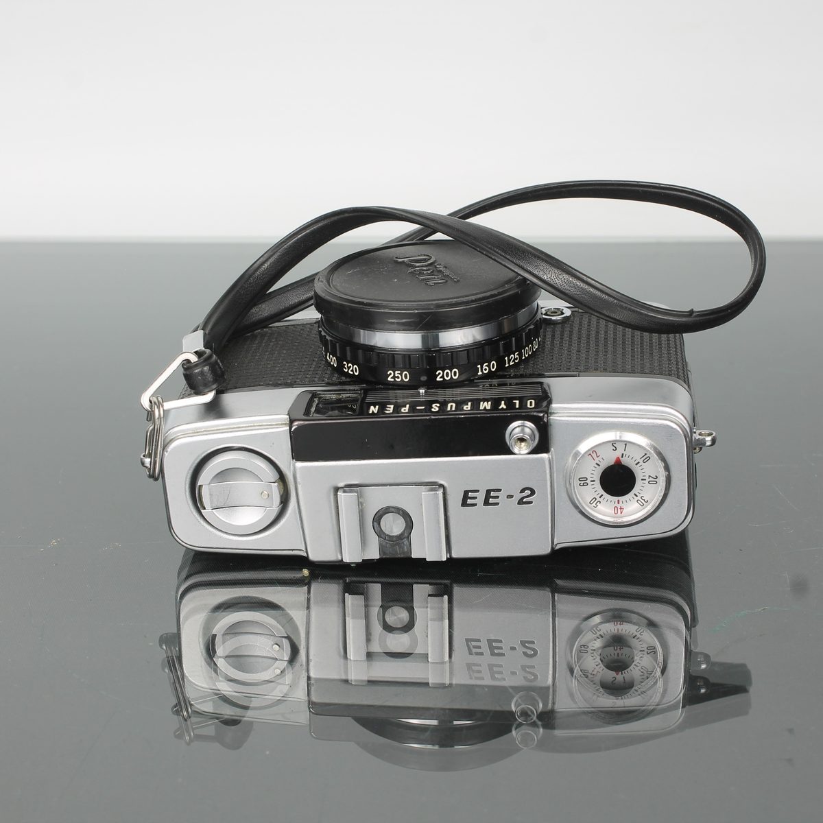 Olympus Pen EE-2 Half-Frame Film Camera | Compact 35mm – Dutch|Thrift