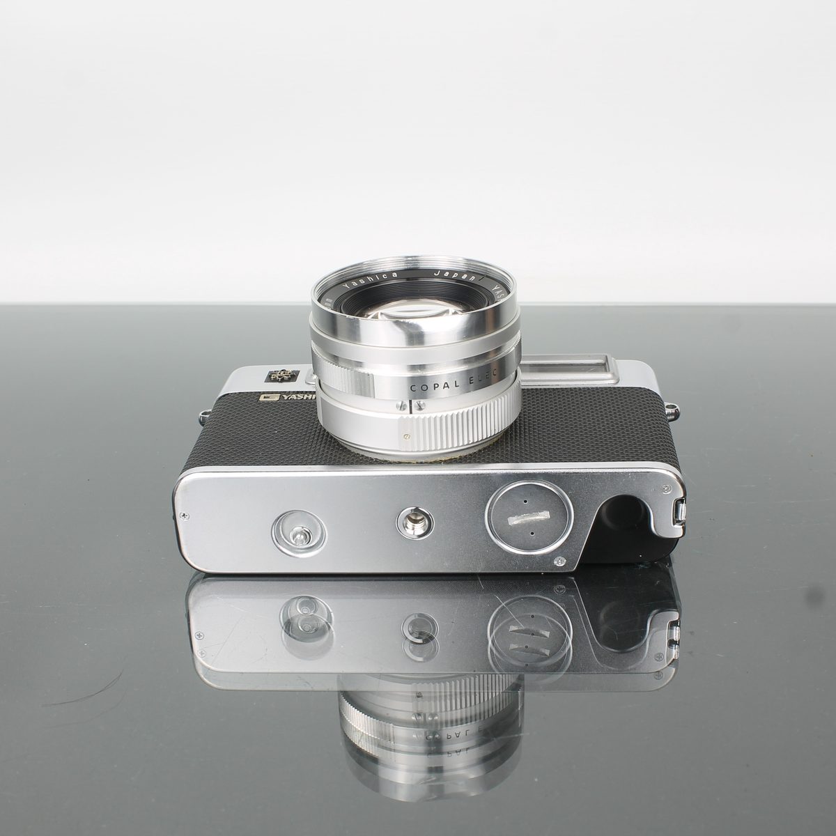 G Yashica + Yashinon-DX