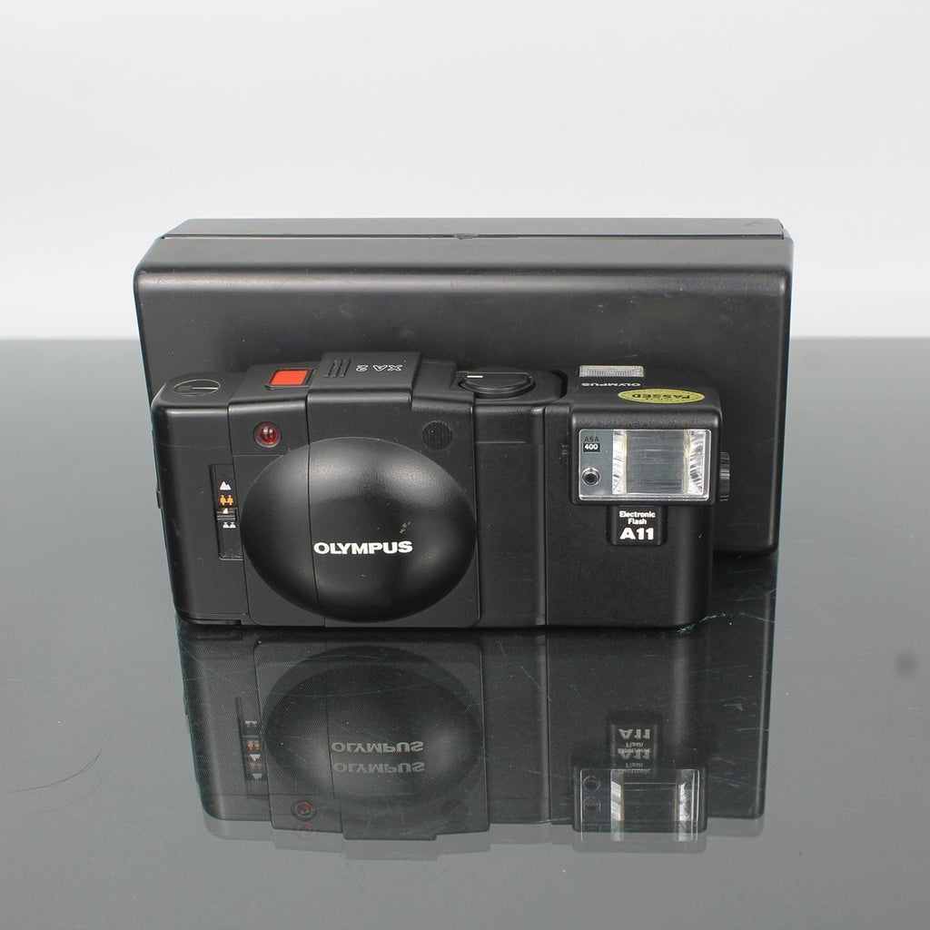 OLYMPUS XA2