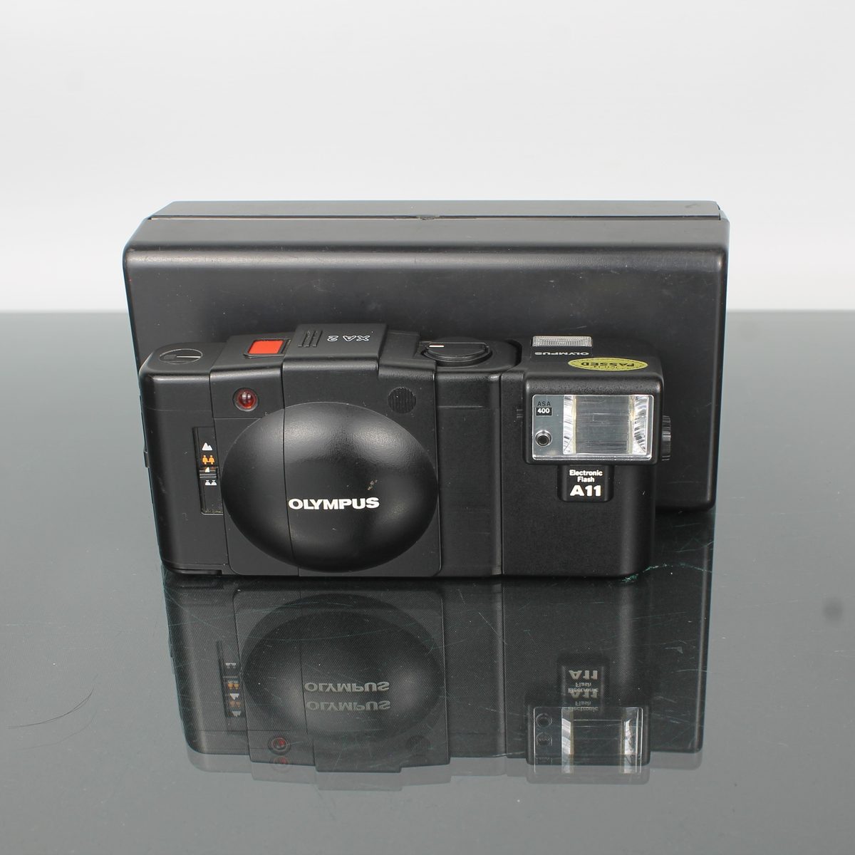 OLYMPUS XA2