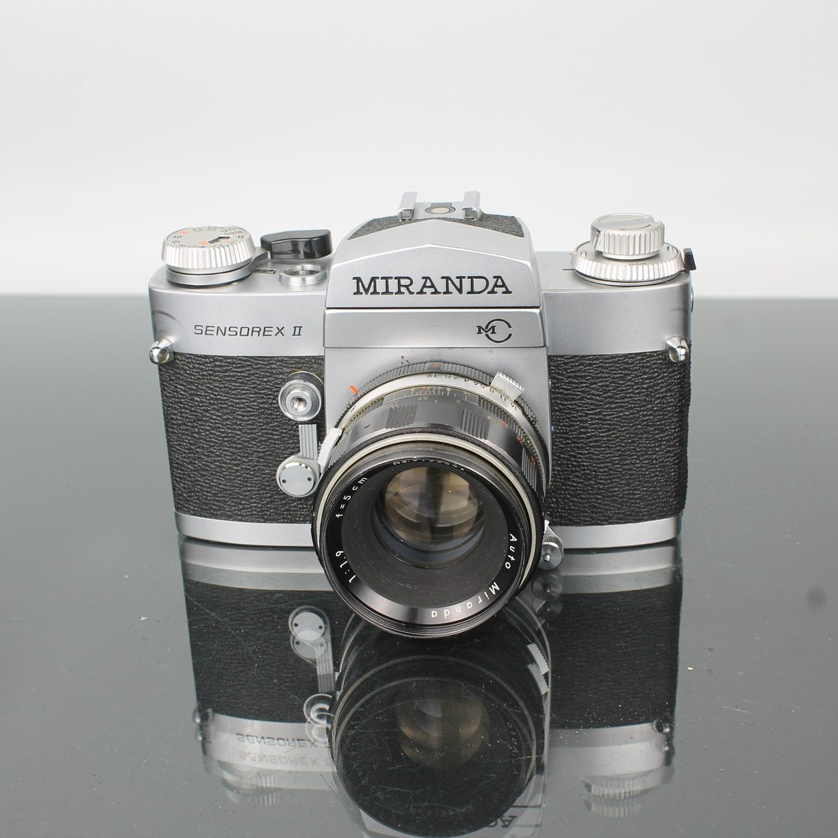 Miranda Sensorex II + Auto Miranda 50mm f/1.9