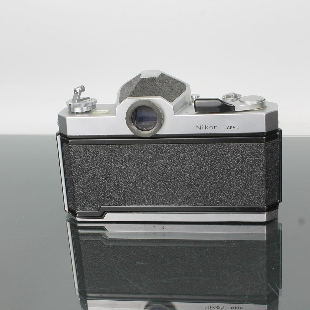 Nikon Nikkormat + Nikkor 50mm 1:2
