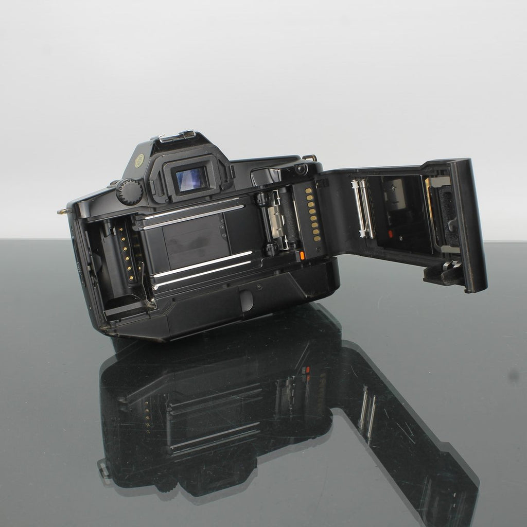 Canon EOS 650 + Canon Zoom Lens EF 28-80mm f/3.5-5.6