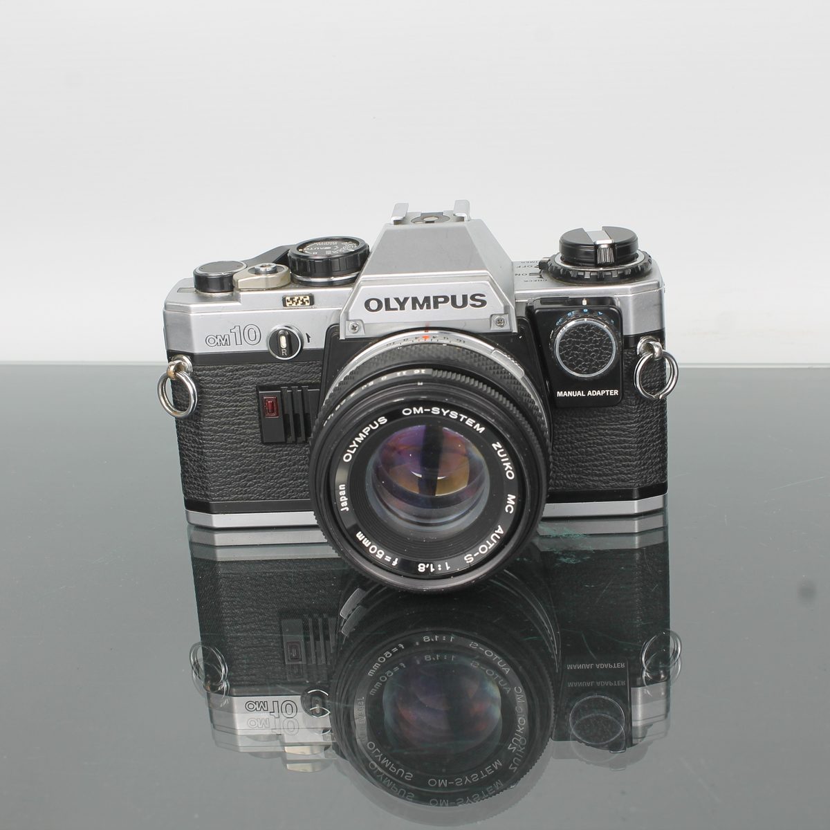Olympus OM-10 35mm SLR Camera Kit with 50mm f/1.8 Lens – Dutch|Thrift