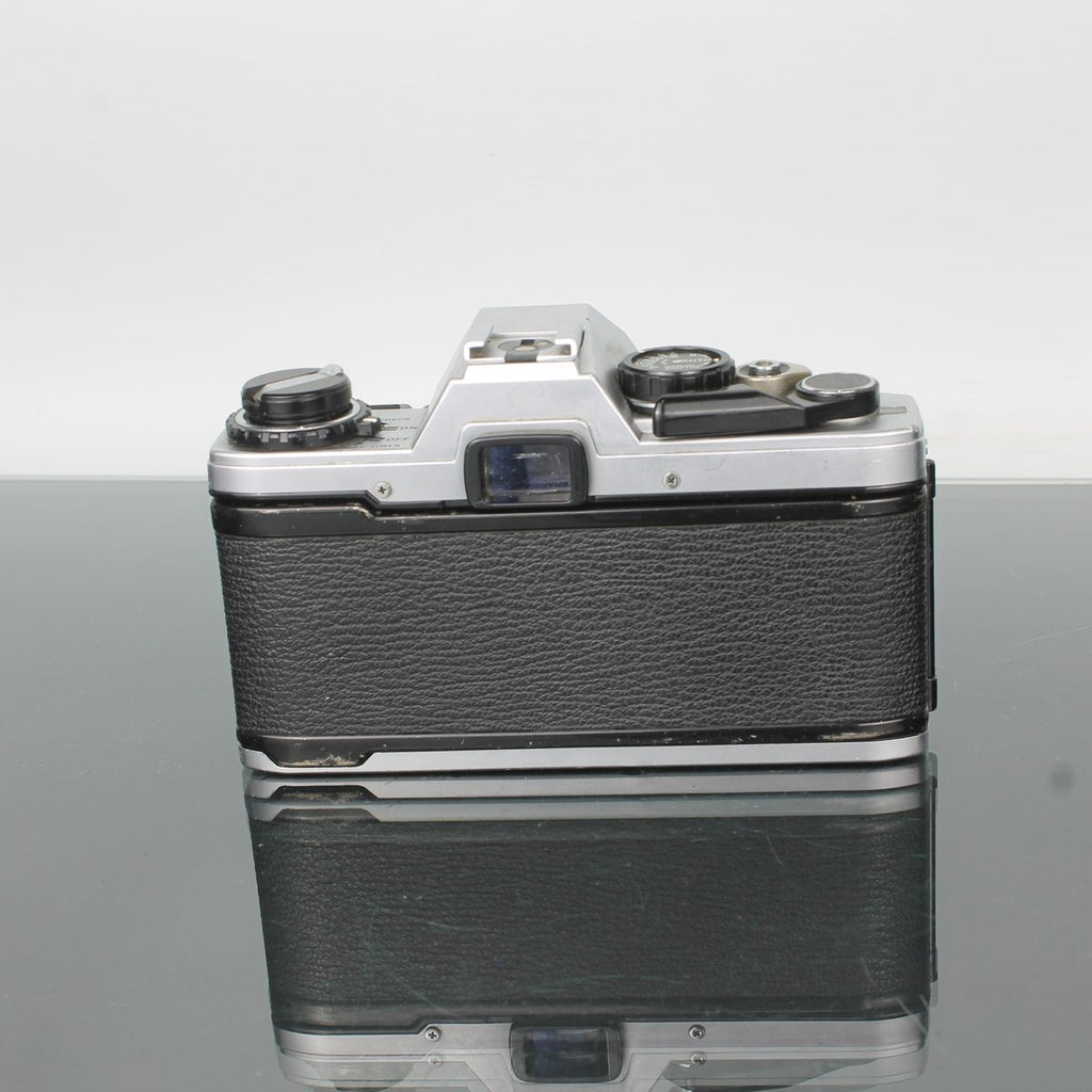 Olympus OM-10 + OM-System Auto-S 50mm f/1.8