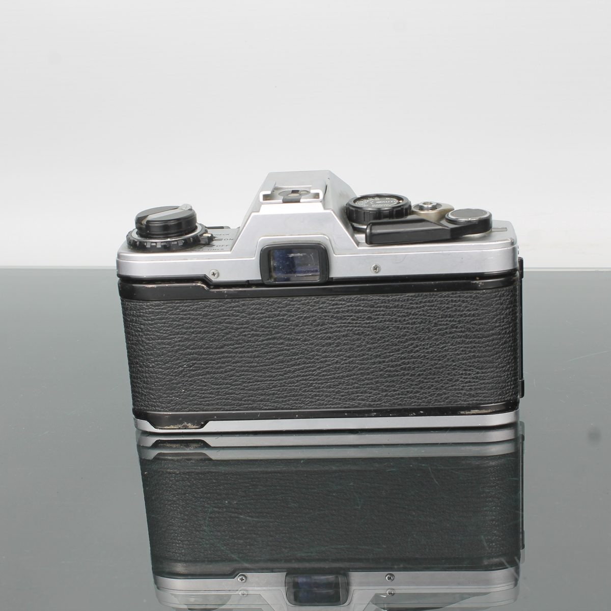 Olympus OM-10 + OM-System Auto-S 50mm f/1.8