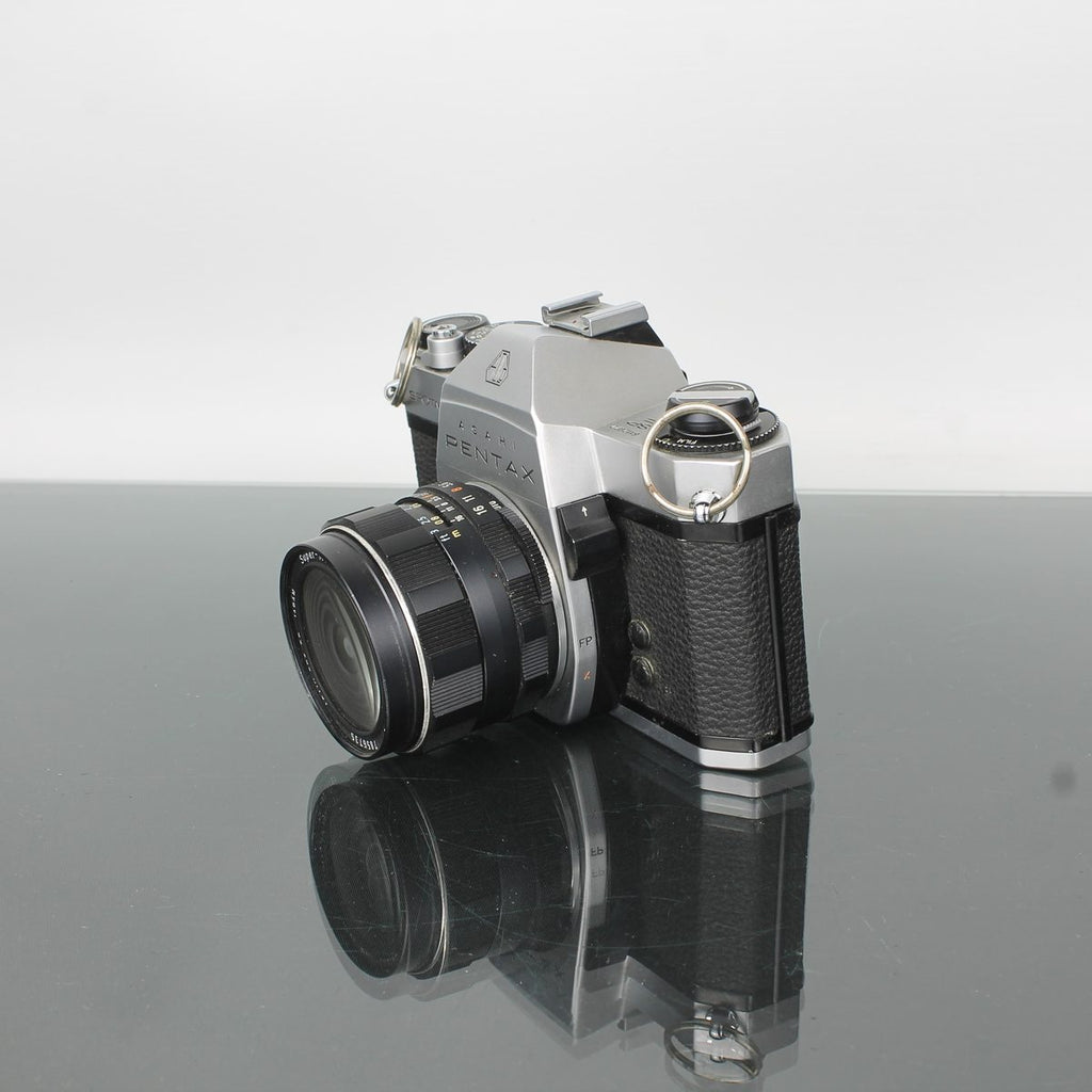 Pentax Spotmatic SP F + Takumar 1:3.5/28mm