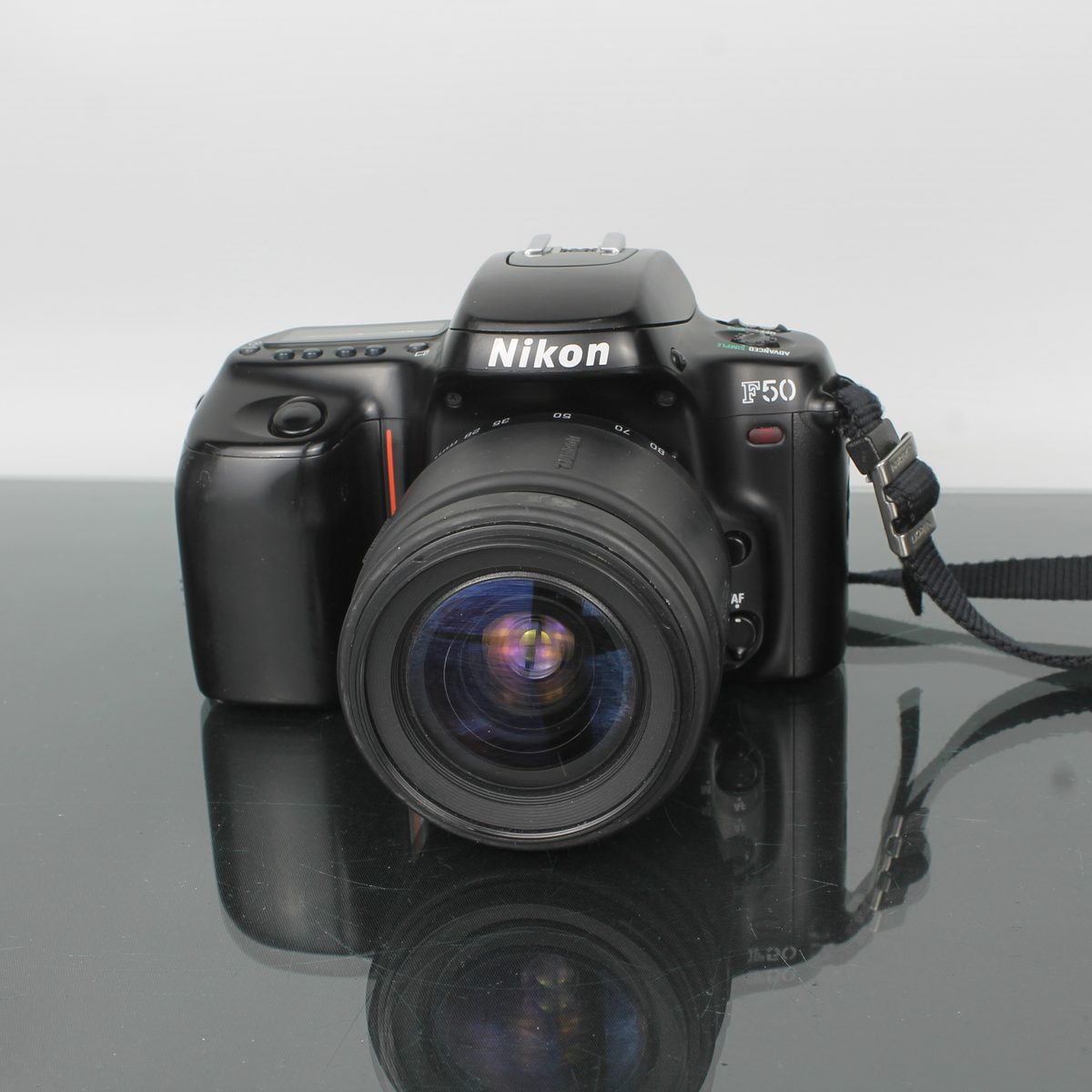 Nikon F50 + Tamron AF 28-80mm 1:3.5-5.6