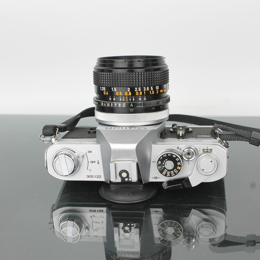 Canon FTb + Canon FD 28mm 1:2.8 S.C.