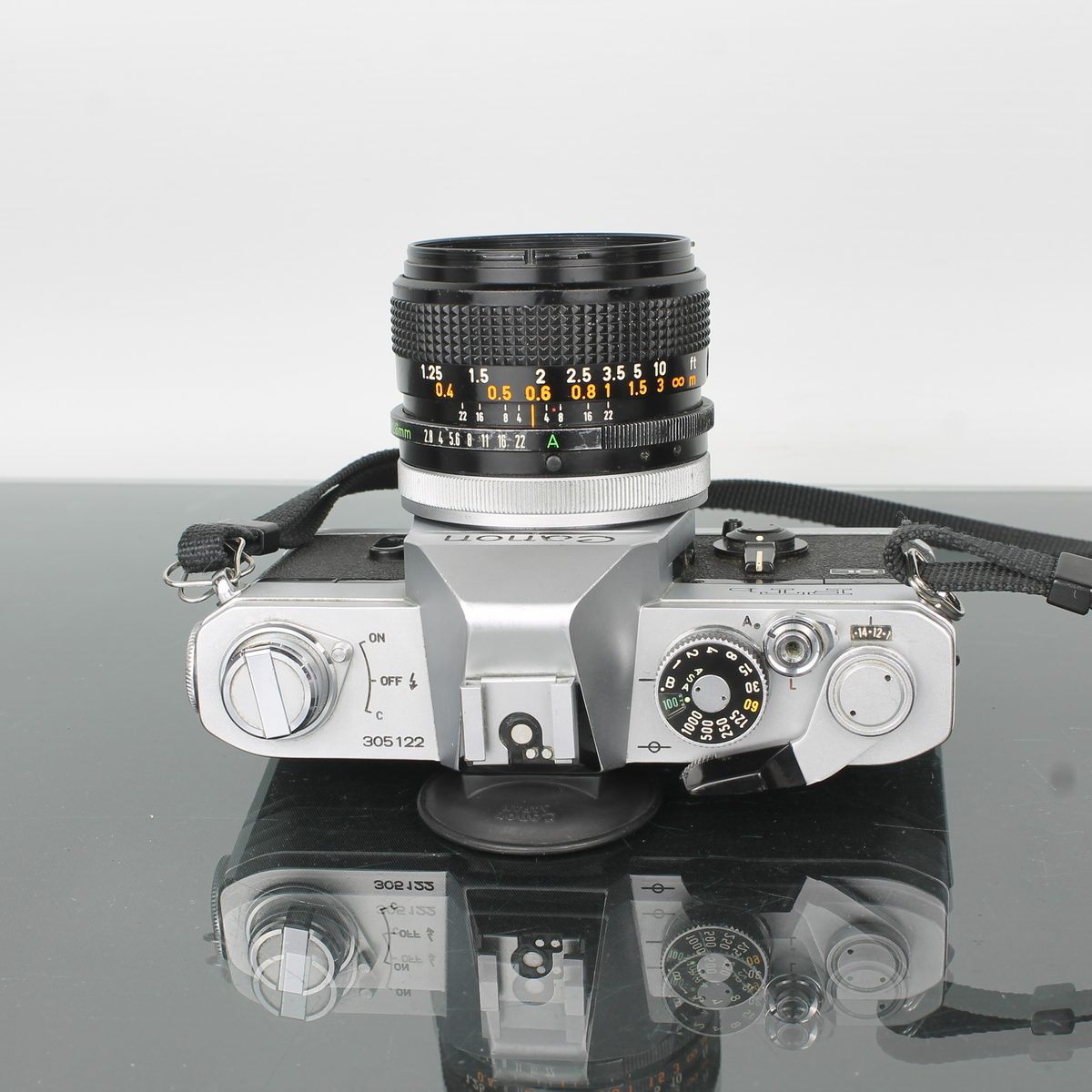 Canon FTb + Canon FD 28mm 1:2.8 S.C.