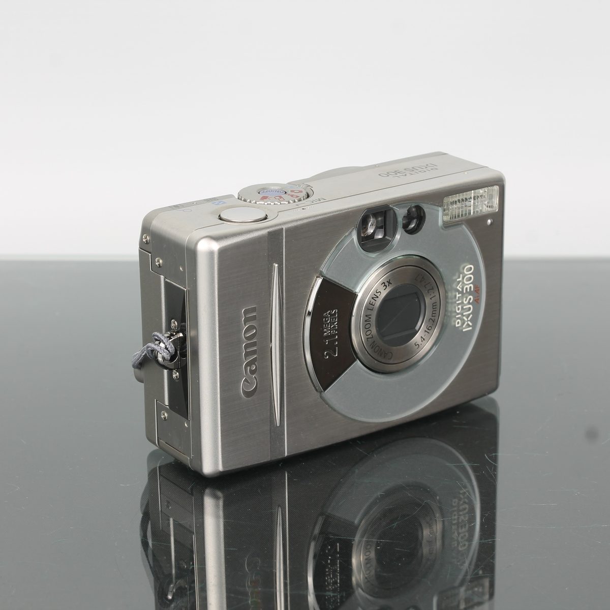 Canon Digital IXUS 300